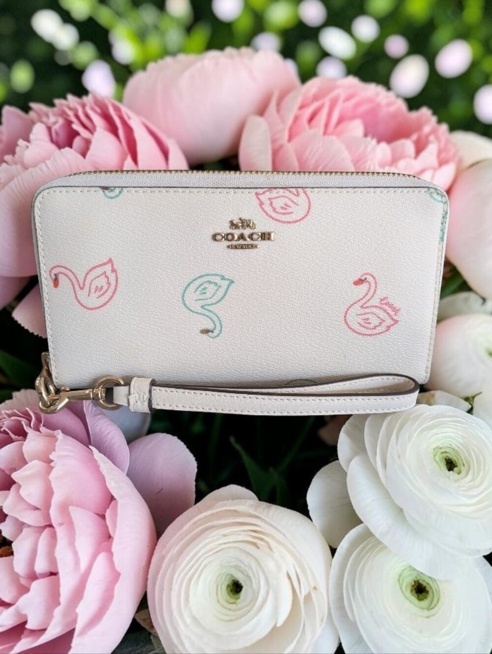 NWT COACH White Long Zip Arond Floral Wristlet with Pastel Accents